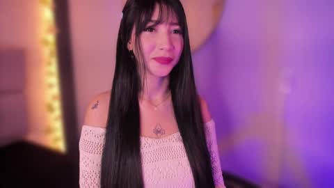 emma_woods__ online show from 12/10/24, 12:16