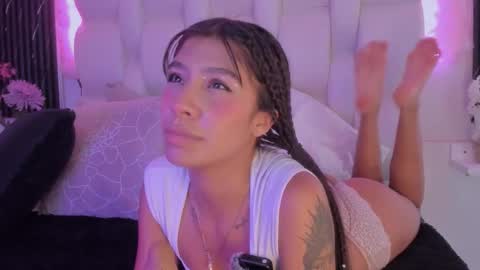 emmaa00_ online show from 03/28/26, 06:18