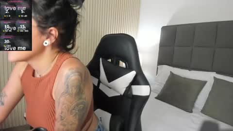 E M M A A online show from 02/05/25, 07:20