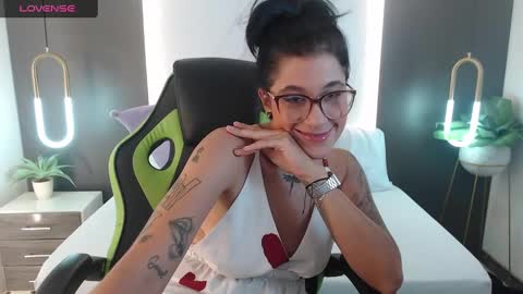 E M M A A online show from 02/14/25, 07:54