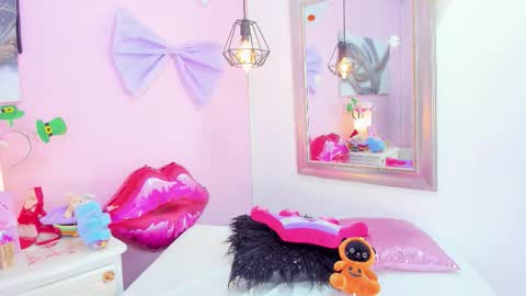 Emma  online show from 03/15/26, 05:30