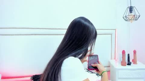 Emma  online show from 04/27/26, 07:45