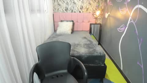 Emma Evans online show from 01/28/25, 11:49