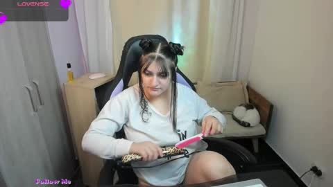 Snapshot of emmaamartinez chatting on 10/19/25, 11:38 modelo independente online show from 10/19/25, 11:38