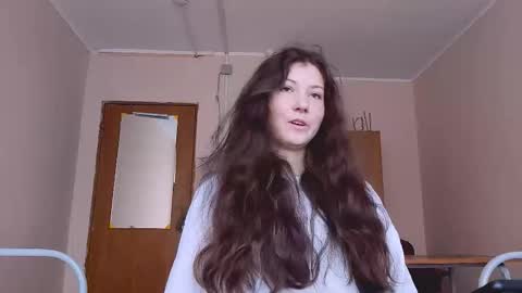 Snapshot of emmabracco chatting on 11/10/25, 11:20 Emma online show from 11/10/25, 11:20