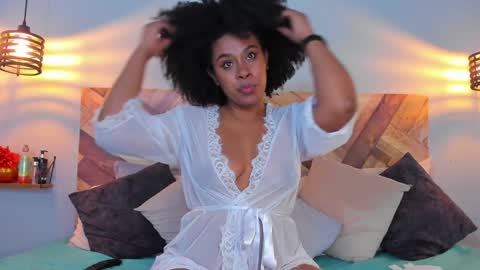 Snapshot of emmabrantt chatting on 01/17/25, 01:57 Emma Brant online show from 01/17/25, 01:57