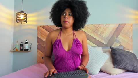 Snapshot of emmabrantt chatting on 01/26/25, 03:47 Emma Brant online show from 01/26/25, 03:47