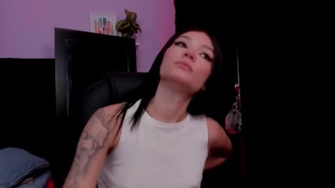 Emma  online show from 02/04/26, 07:47