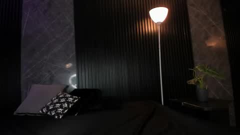 emmaclark_1 online show from 11/15/25, 10:15