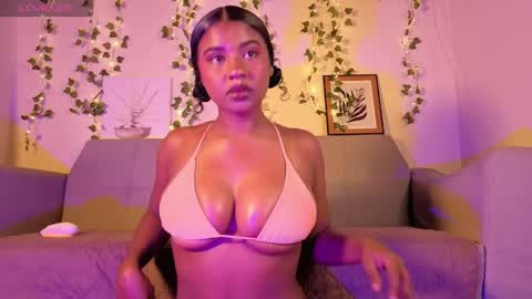 Emma online show from 11/01/25, 02:41