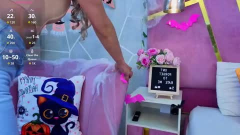 emma cortez online show from 10/16/25, 12:17