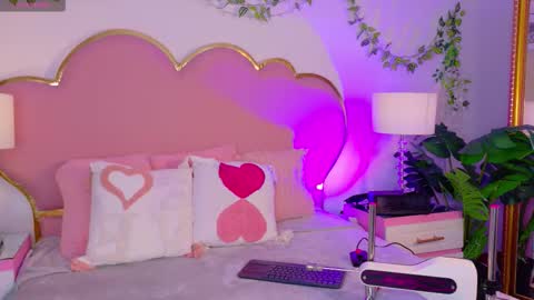 Welcome Im yosein  Your love is my passion activate it with your tips and enjoy with me online show from 12/22/25, 09:45