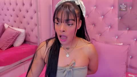 emmaebony_ online show from 09/15/25, 11:54