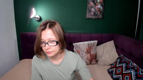 Emma 3 online show from 04/04/26, 01:37