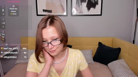 Emma 3 online show from 04/11/26, 07:45