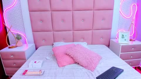 Alejandra  online show from 02/28/25, 03:15