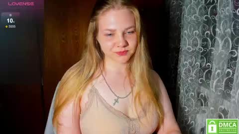Snapshot of emmafrizea chatting on 05/24/26, 09:09 Hello Im newMake me cumPVT 12tk for min ALL INCLUSIVE online show from 05/24/26, 09:09