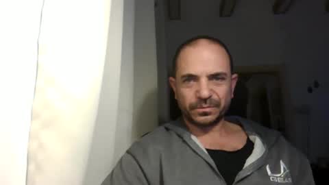 Ariel online show from 02/17/26, 04:31