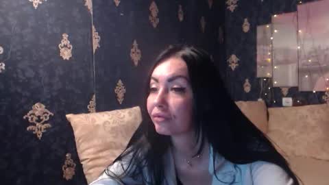 EmmaGoldX online show from 11/08/25, 10:30