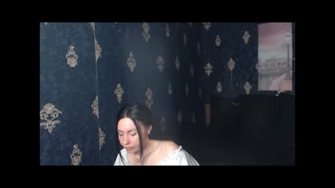 Snapshot of emmagoldx chatting on 06/04/26, 01:17 EmmaGoldX online show from 06/04/26, 01:17