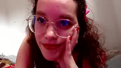 Snapshot of emmaguanaof chatting on 05/16/26, 06:50 Emma online show from 05/16/26, 06:50