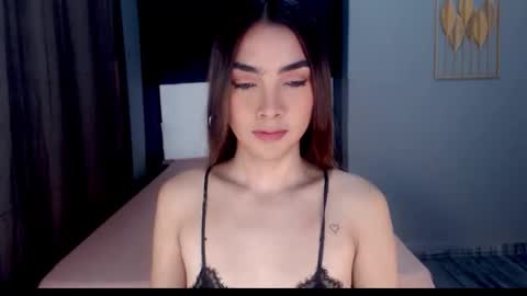 Emma online show from 04/04/26, 01:15