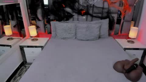 EMMA HILL online show from 10/22/25, 11:10