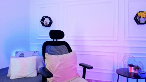 emmajohanson online show from 03/06/26, 06:37