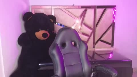 Emma online show from 12/29/24, 08:04