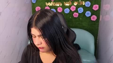 Emma online show from 01/31/25, 04:38