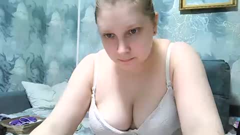 emmamelody online show from 04/11/26, 03:49