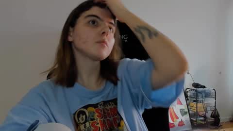 Snapshot of emmamon chatting on 12/13/24, 11:45 Emma online show from 12/13/24, 11:45