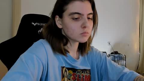 Snapshot of emmamon chatting on 12/14/24, 03:36 Emma online show from 12/14/24, 03:36