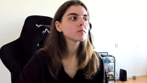 Snapshot of emmamon chatting on 09/09/25, 09:53 Emma online show from 09/09/25, 09:53