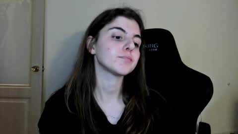 Snapshot of emmamon chatting on 11/07/25, 03:01 Emma online show from 11/07/25, 03:01