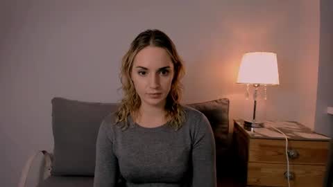 Snapshot of emmanaughty69 chatting on 10/28/25, 04:09 Emma online show from 10/28/25, 04:09