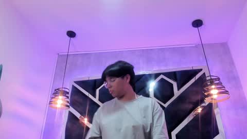 Snapshot of emmapark_ chatting on 02/05/25, 12:53 Emma 3 online show from 02/05/25, 12:53