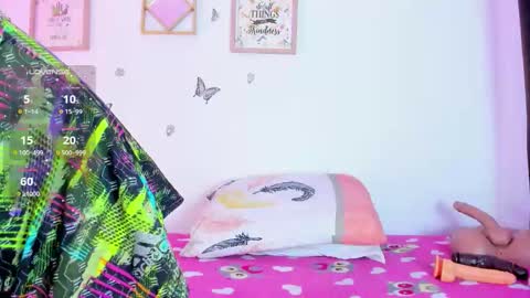 Snapshot of emmarogers_ chatting on 10/27/25, 03:16 Emma Rogers online show from 10/27/25, 03:16