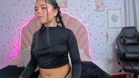 emmarosse_02 online show from 01/29/25, 12:24