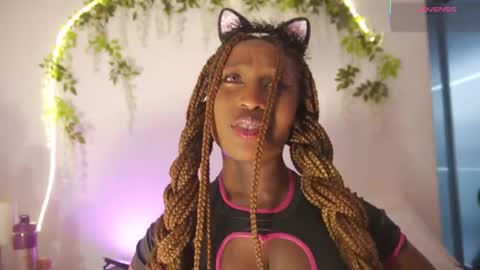 Sara online show from 12/18/25, 11:38