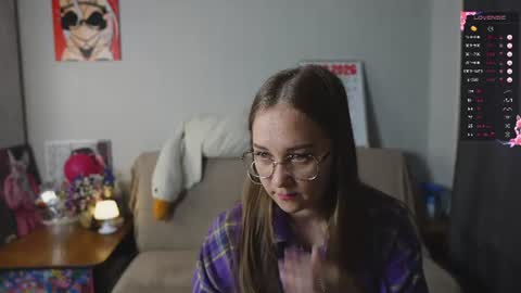 Mia online show from 08/03/26, 11:59