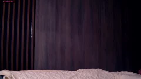 Emma online show from 12/21/25, 07:54