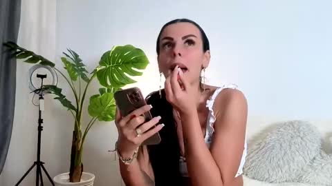 Emma online show from 02/06/26, 08:34