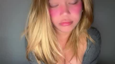 YourDreamGirl Emma  online show from 02/12/26, 09:21