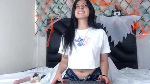  Emma  online show from 10/22/25, 03:45