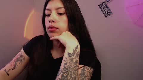 Snapshot of emmi_0 chatting on 02/26/25, 08:44 Emily Independent model online show from 02/26/25, 08:44