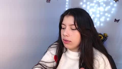 Snapshot of emmi_0 chatting on 09/30/25, 01:27 Emily Independent model online show from 09/30/25, 01:27