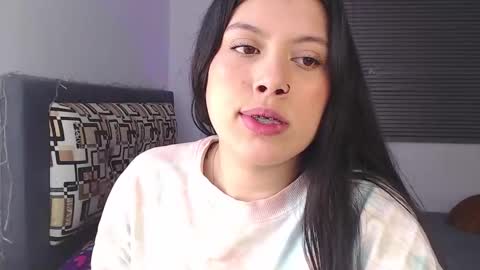 Snapshot of emmi_0 chatting on 10/03/25, 12:18 Emily Independent model online show from 10/03/25, 12:18