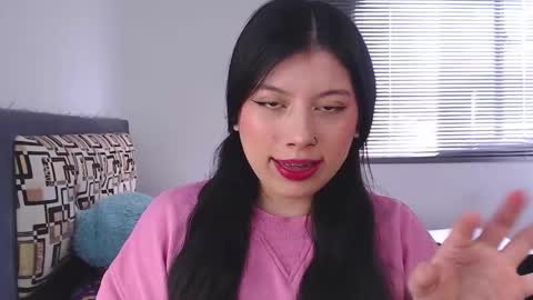 Snapshot of emmi_0 chatting on 10/05/25, 01:42 Emily Independent model online show from 10/05/25, 01:42