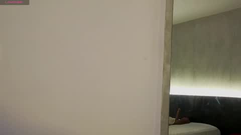 emmi_collins online show from 04/29/26, 08:26